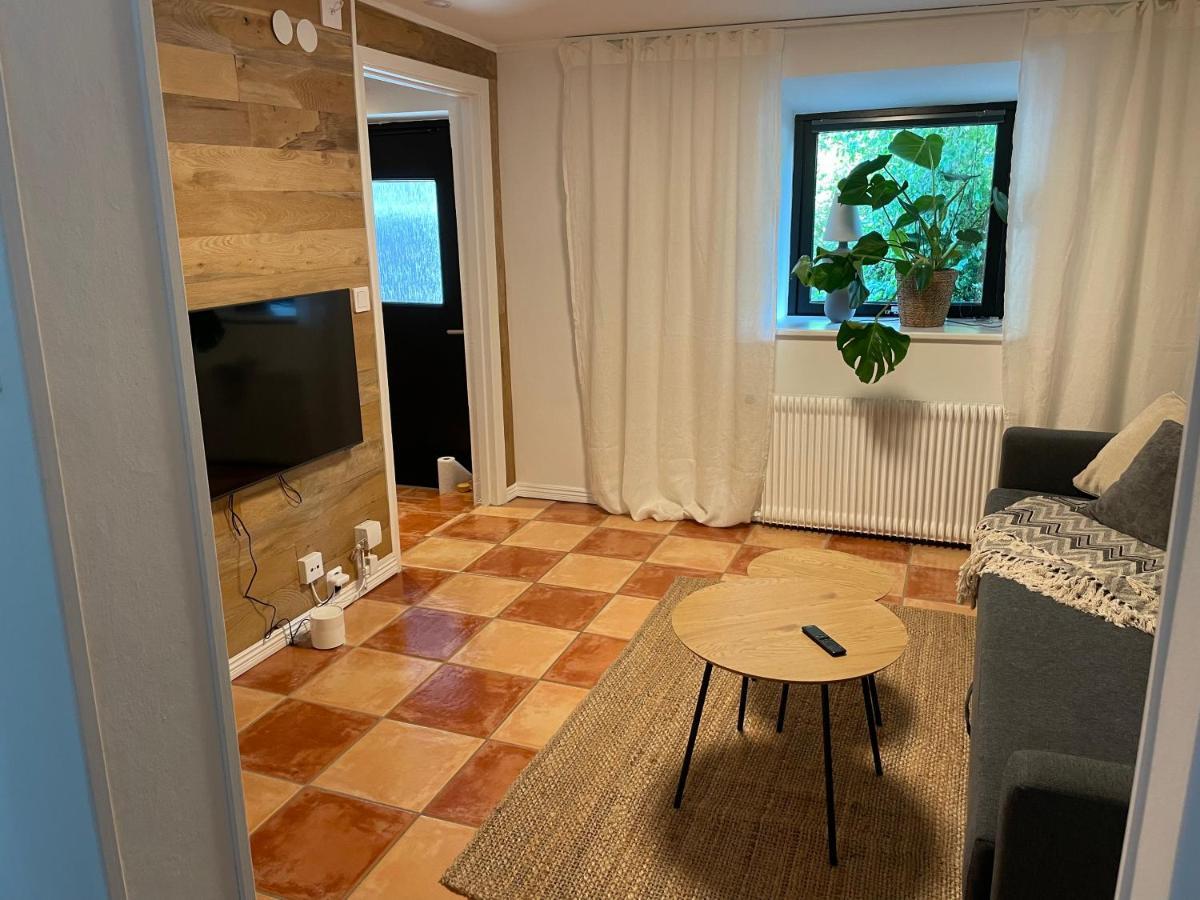 Laegenhet Soeder Om Landsvaegen D Apartamento Skivarp Exterior foto
