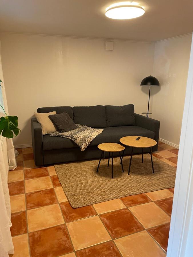 Laegenhet Soeder Om Landsvaegen D Apartamento Skivarp Exterior foto